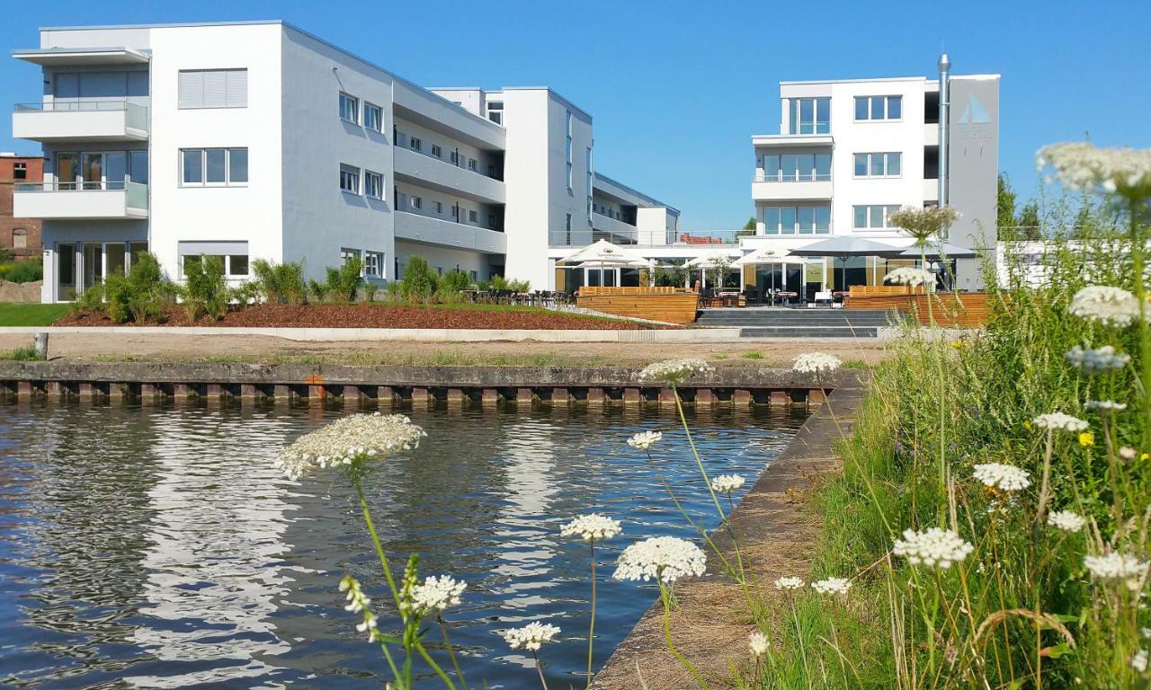 Prima Inn Ferienwohnungen Seetor Residenz นอยรุพพิน ภายนอก รูปภาพ